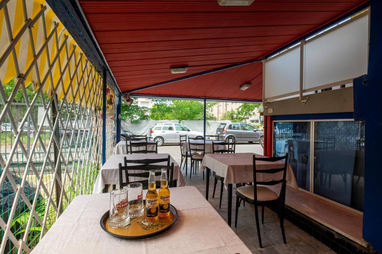 Hotel Giumer ريميني المظهر الخارجي الصورة