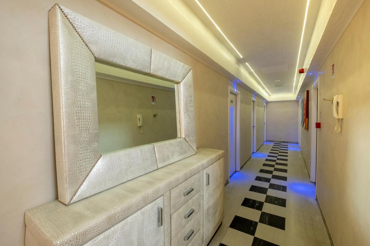Hotel Giumer ريميني المظهر الخارجي الصورة
